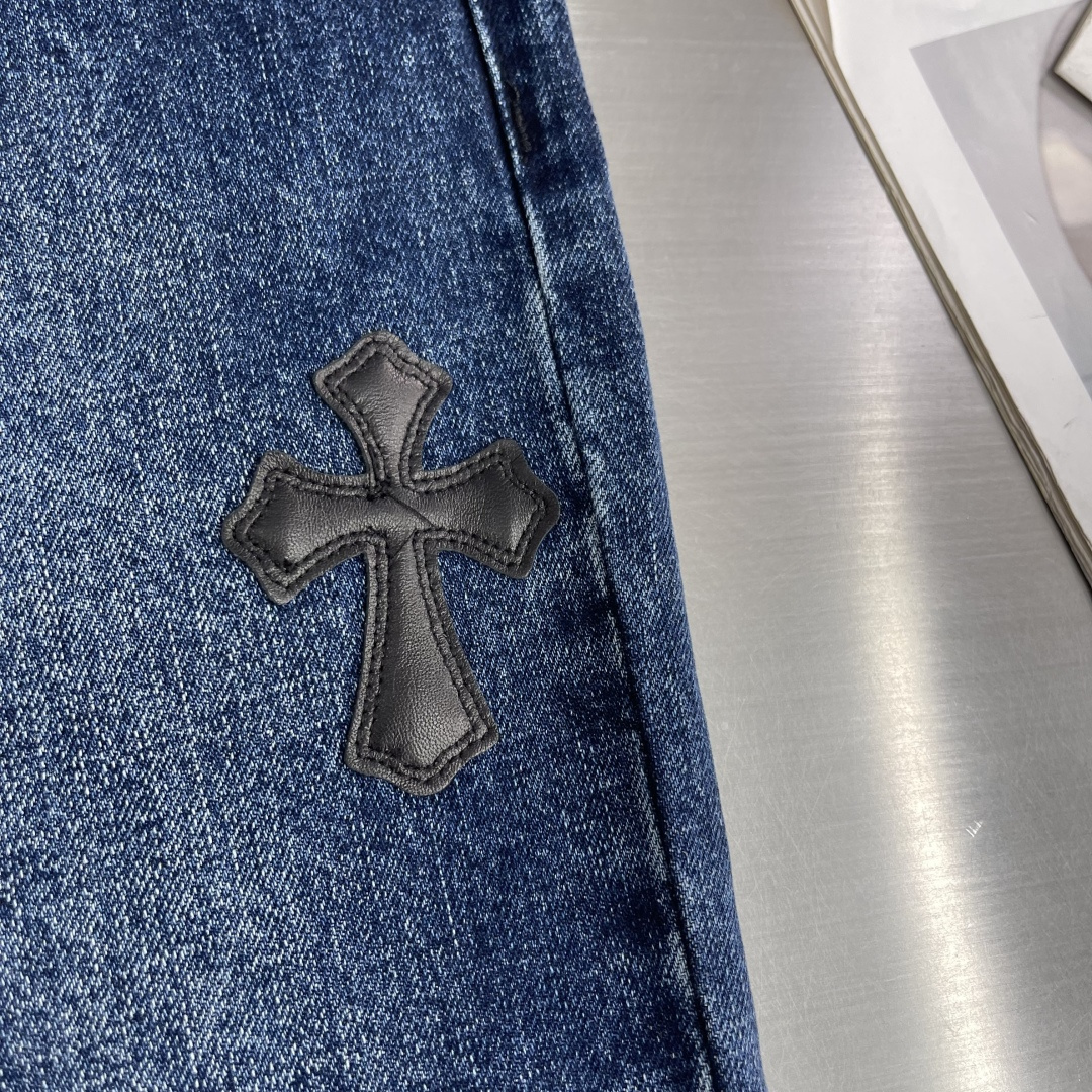 Chrome Hearts Cross Logo Denim Shorts - Image 7
