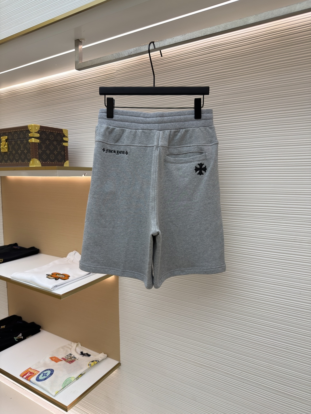 Sanskrit Embroidered Patch-Detail Drawstring Shorts - Image 4
