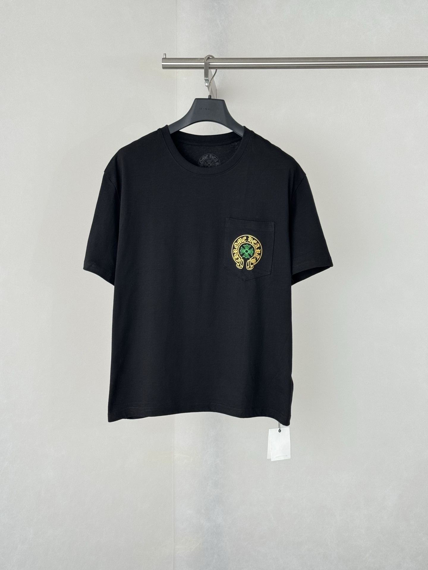 Beijing Exclusive Gold and Green Horseshoe Print T-Shirt