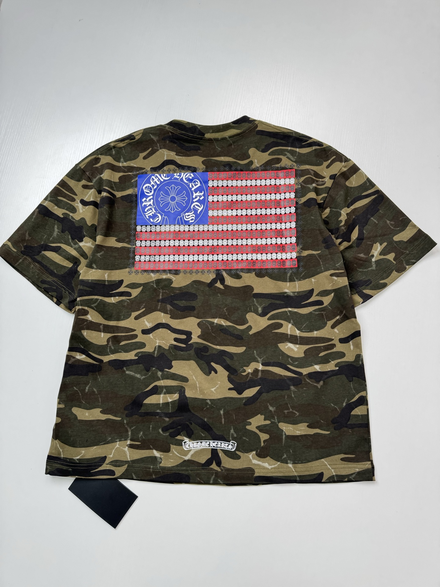Chrome Hearts Camouflage U.S. Flag Horseshoe T-Shirt - Image 5
