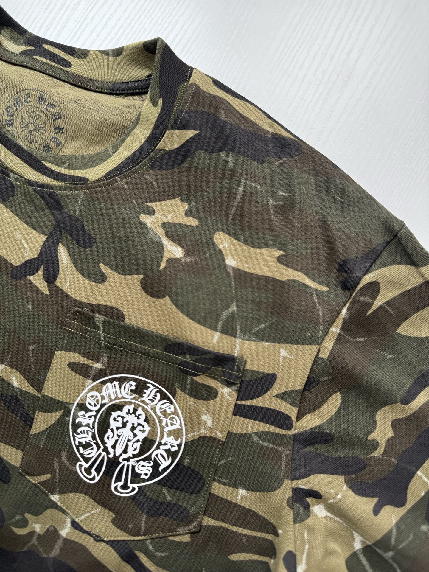 Chrome Hearts Camouflage U.S. Flag Horseshoe T-Shirt - Image 10