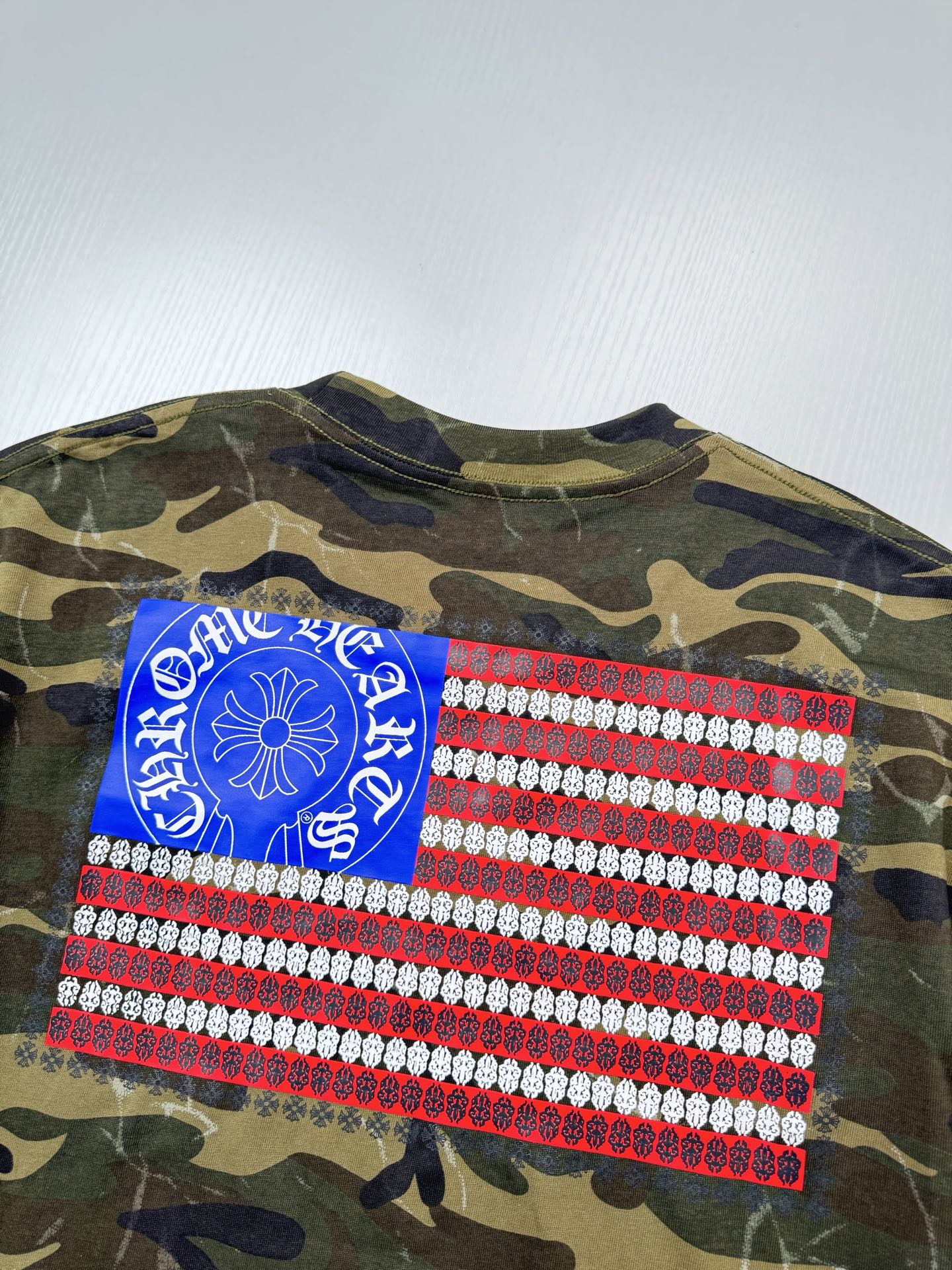 Chrome Hearts Camouflage U.S. Flag Horseshoe T-Shirt - Image 11