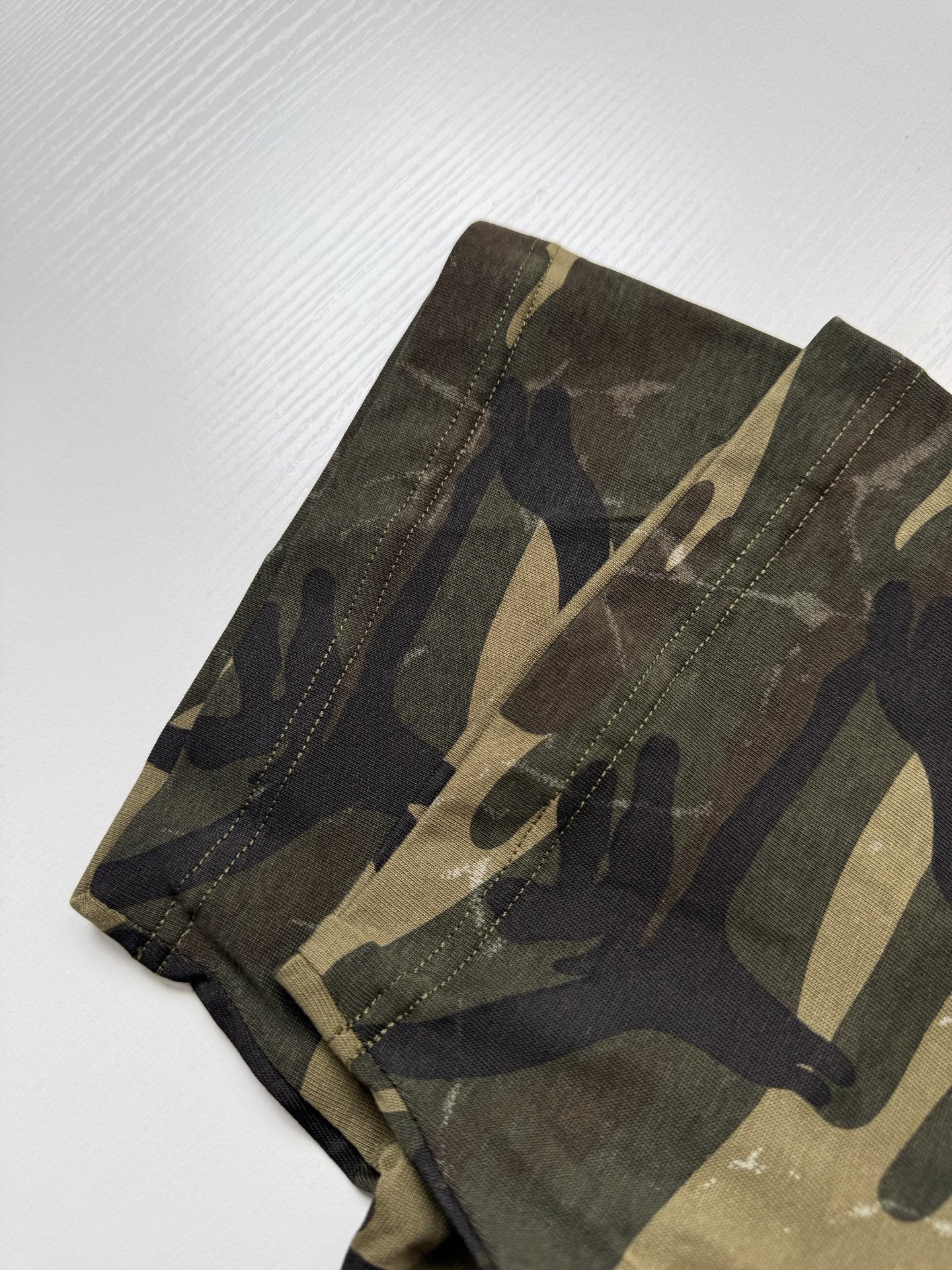 Chrome Hearts Camouflage U.S. Flag Horseshoe T-Shirt - Image 12