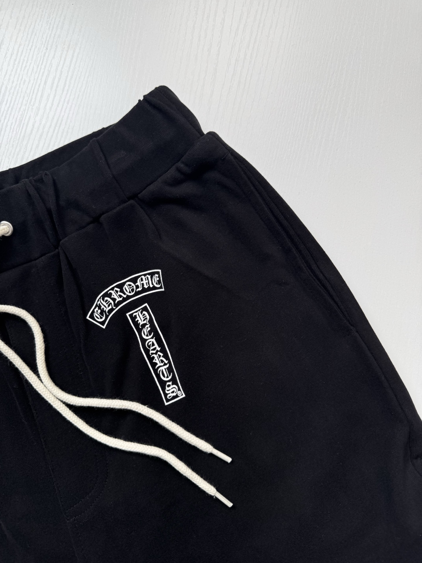 Chrome Hearts Vertical Stripe with Horseshoe Print Shorts - Image 11