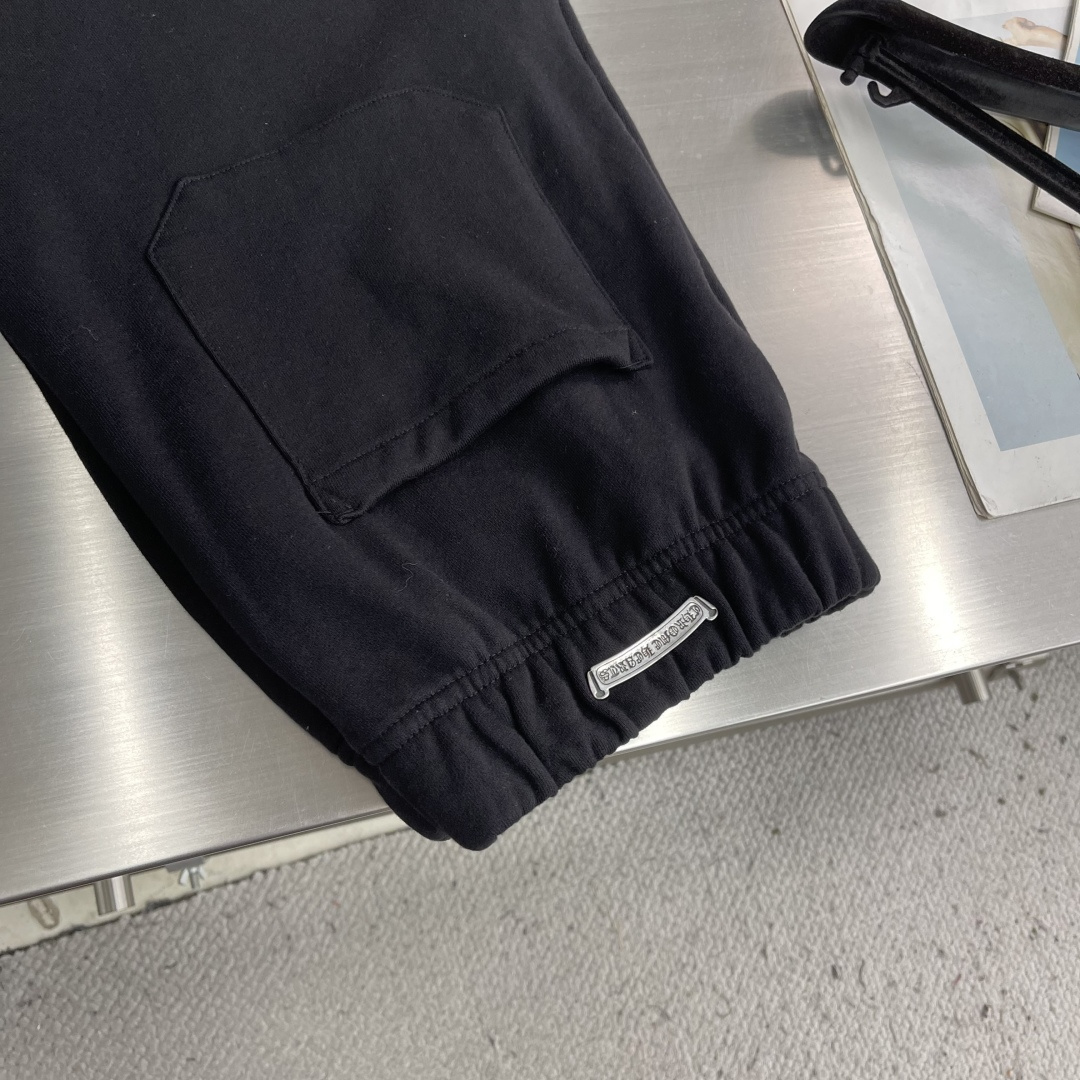 Chrome Hearts 26SS Three Cross Embroidered Shorts - Image 4