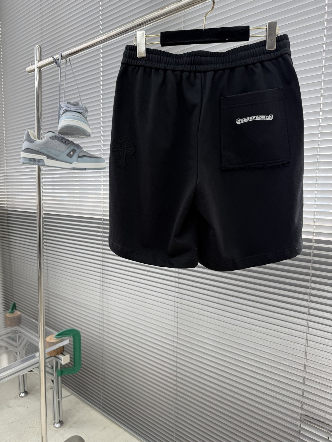 2026SS Custom-Woven “Air Layer” Casual Pants with Elastic Waistband Shorts - Image 2