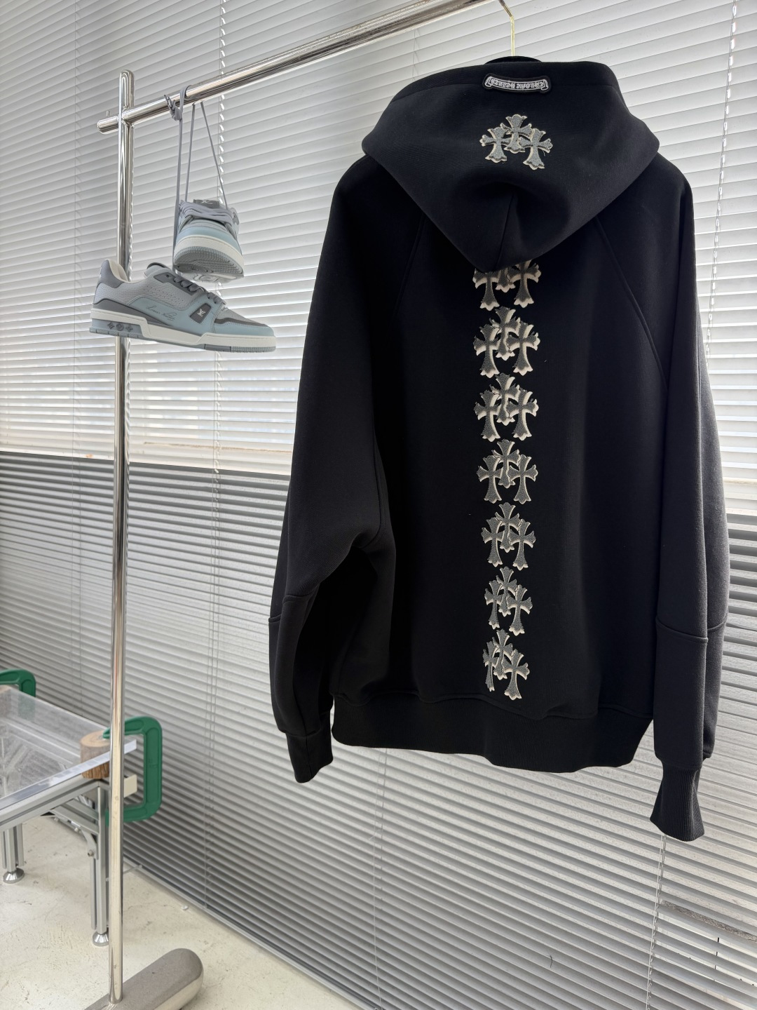 CH Cross-Front Zipper Cardigan Jacket - Image 4