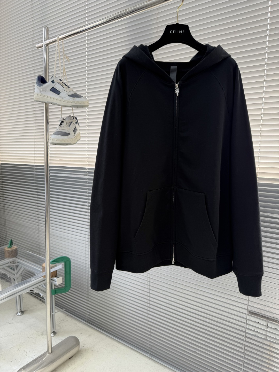 25FW Solid-Color Hooded Sweatshirt with Embroidered Letters - Image 8