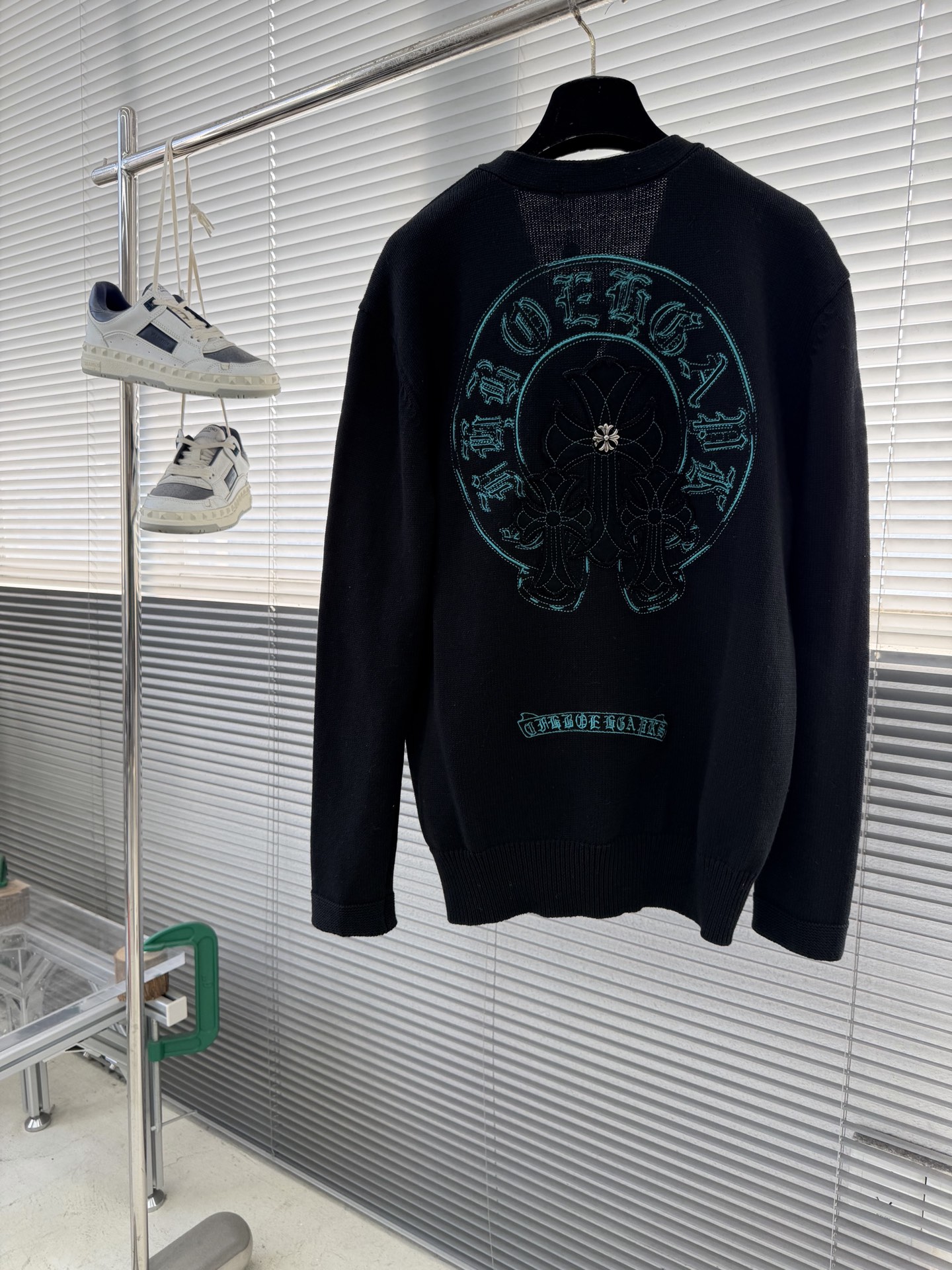 Fall/Winter 2025 Fashion-Forward Sweaters - Image 2