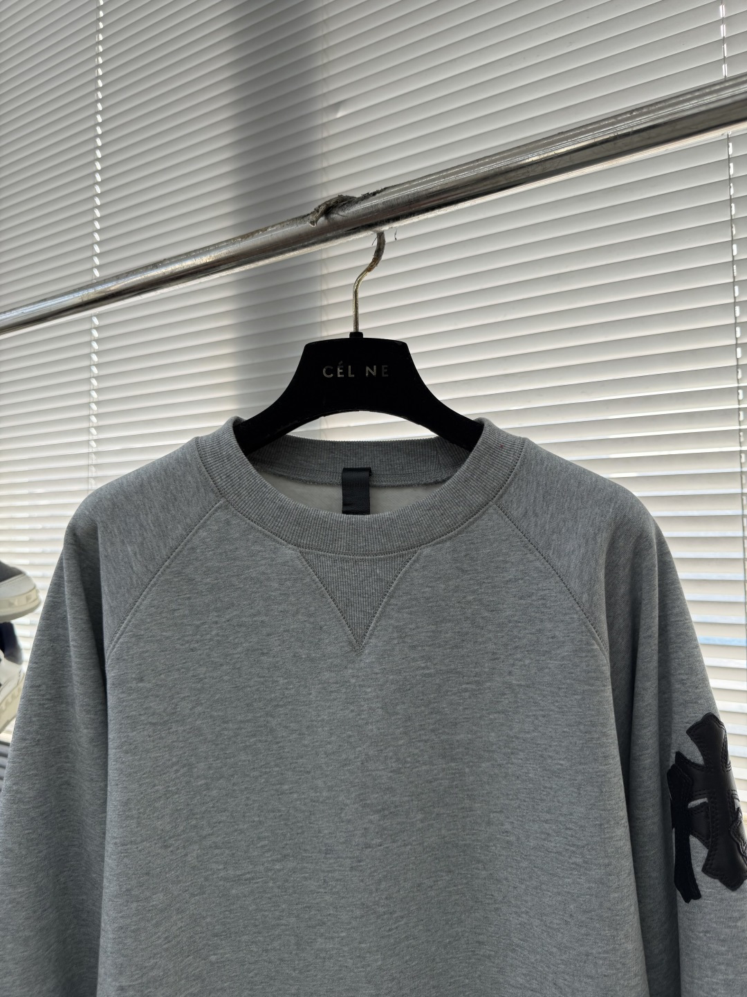 Round-Neck Fleece-Lined Sweatshirt with Leather Accents - Image 3