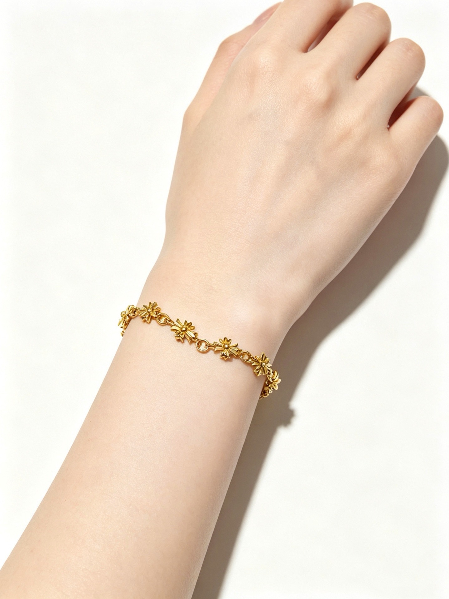 Chrome Hearts Classic Vintage Cross-Pattern Polished Cuban Bracelet - Image 7