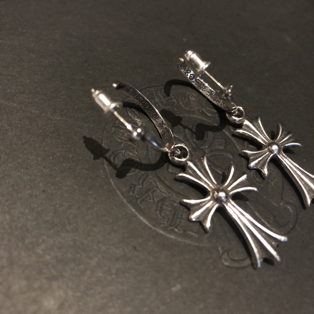 Chrome Hearts Large Cross Stud Earrings - Image 4