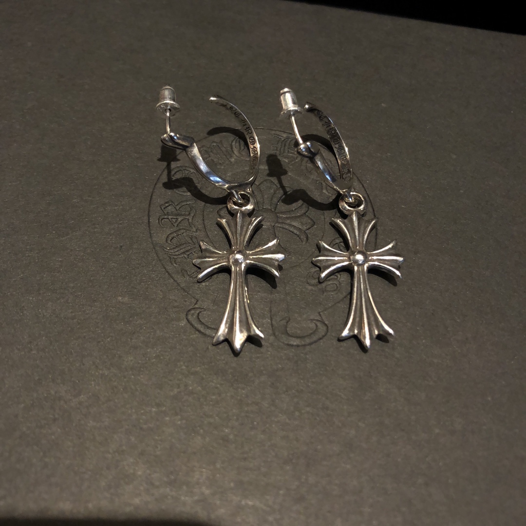 Chrome Hearts Large Cross Stud Earrings - Image 5
