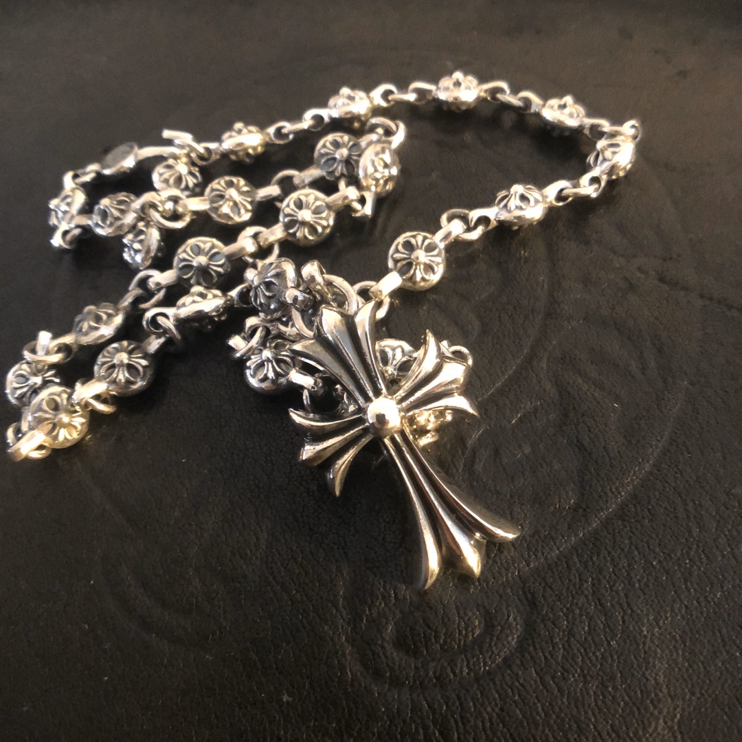 Chrome Hearts Cross-Shaped Bead Necklace - Image 5