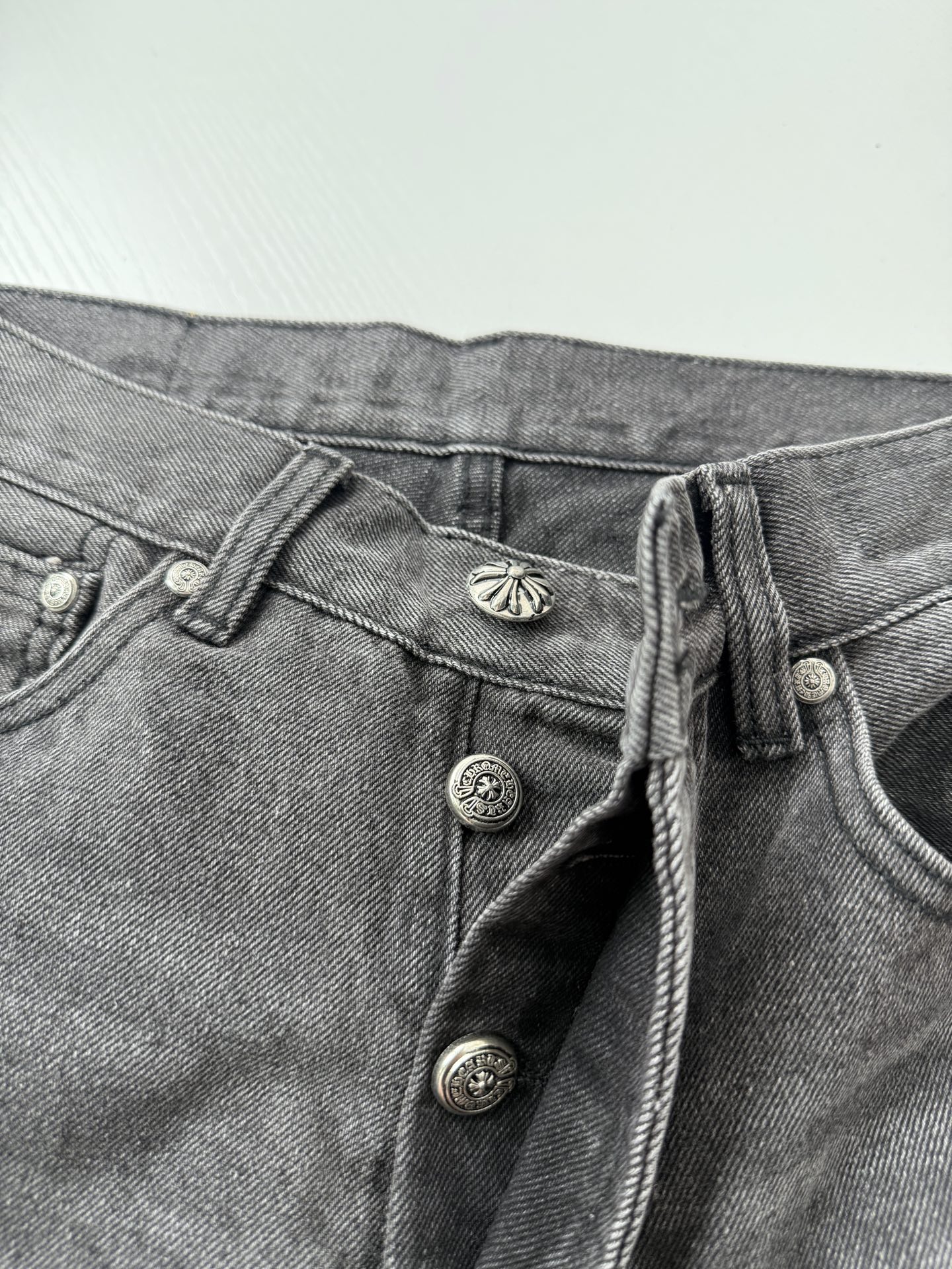 CH Black and Gray Washed Camouflage Patchwork Leather Cross-Design Jeans - Image 8