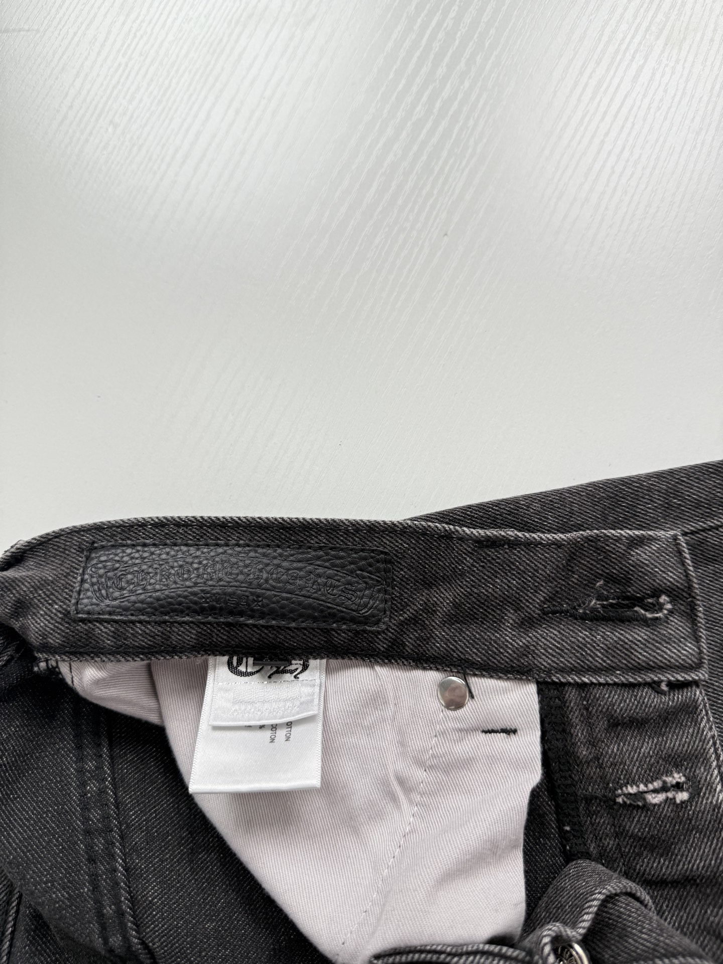 CH Black and Gray Washed Camouflage Patchwork Leather Cross-Design Jeans - Image 9